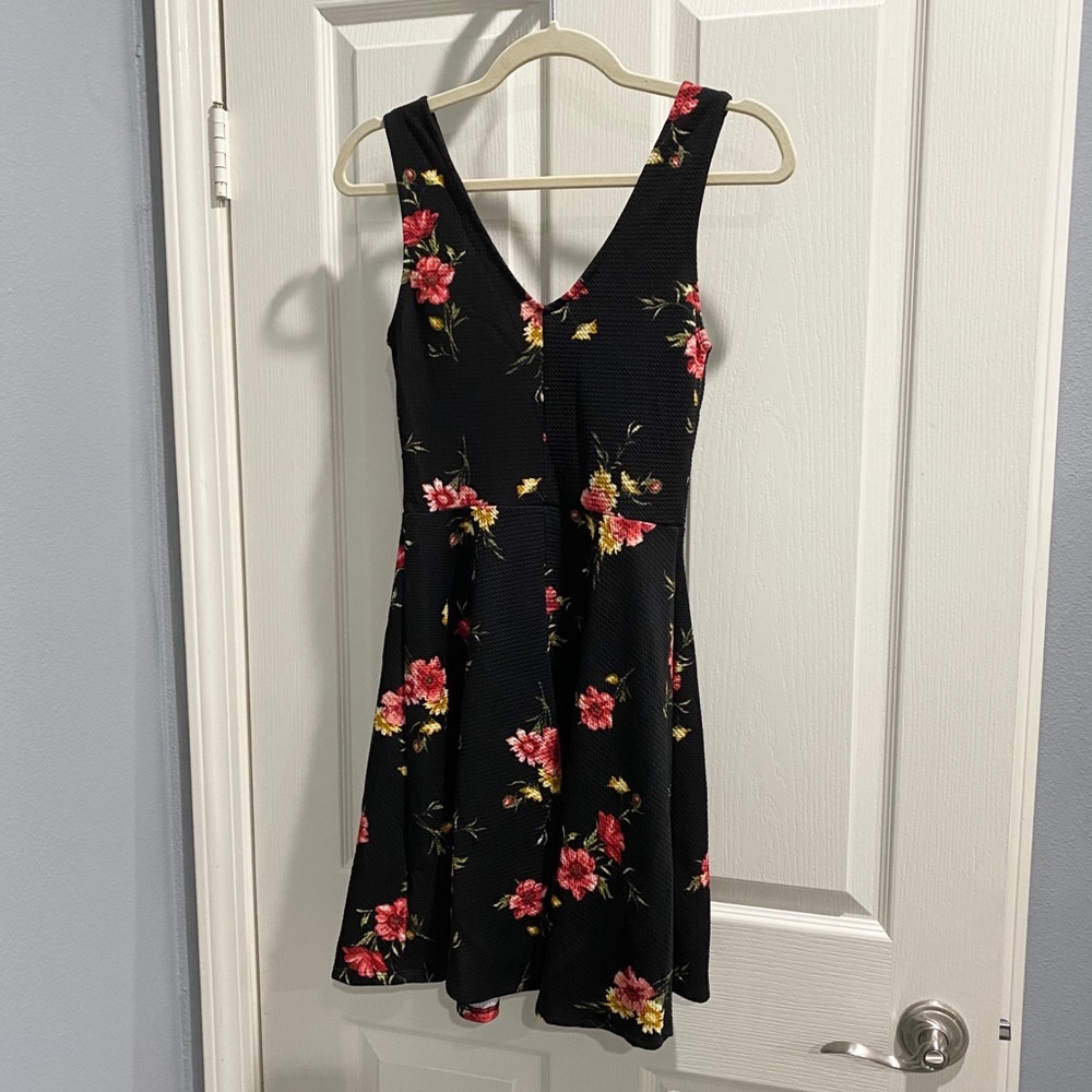 Stretchy spring floral dress
